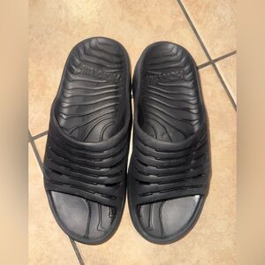 Hoka One One Men's Dark Slide Sandals